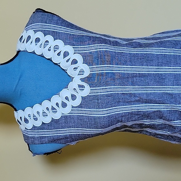 JADE Gray & White Pocketed Sleeveless Midi Dress - Picture 2 of 7